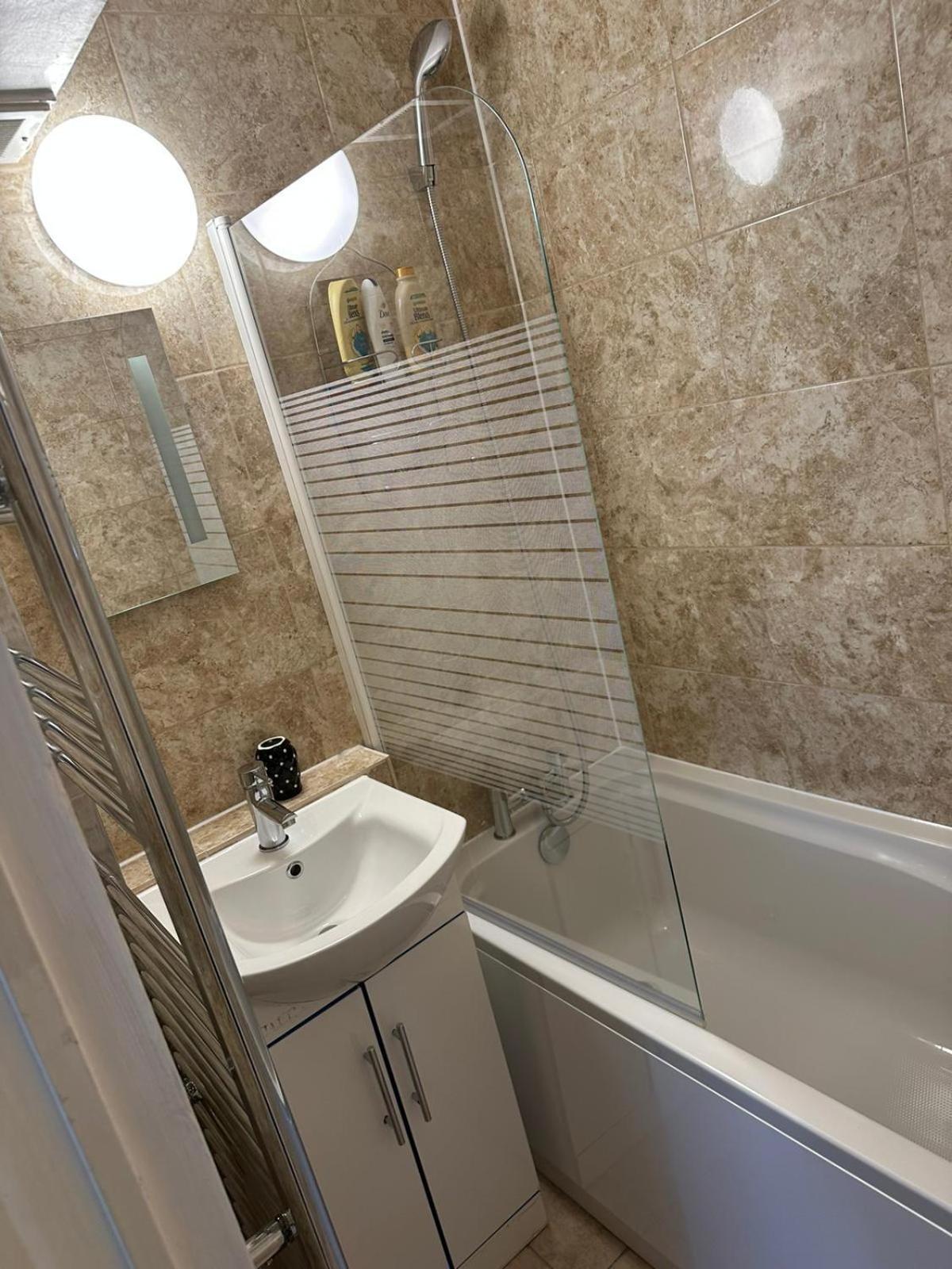 Appartement Cosy 2 Bedroom In South West Londres